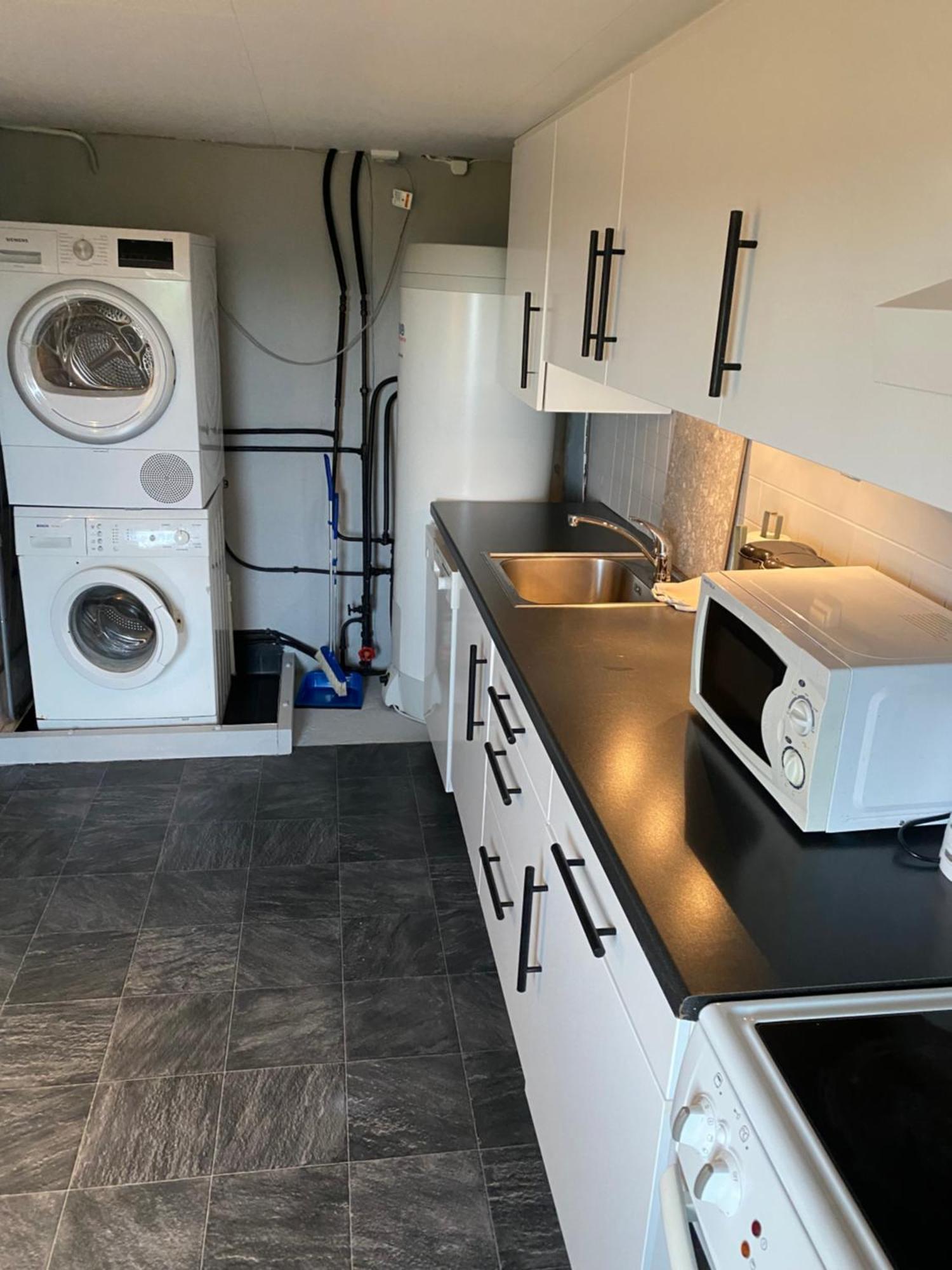 Appartement Ingvilds Hybelleilighet à Kristiansand Extérieur photo